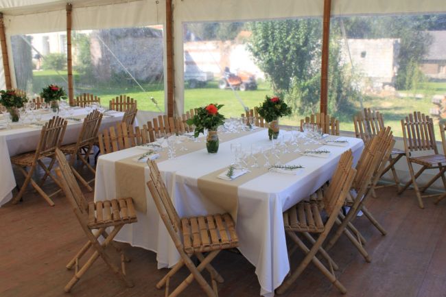 Location d'une tente Bambou avec chaises Bambou en Normandie